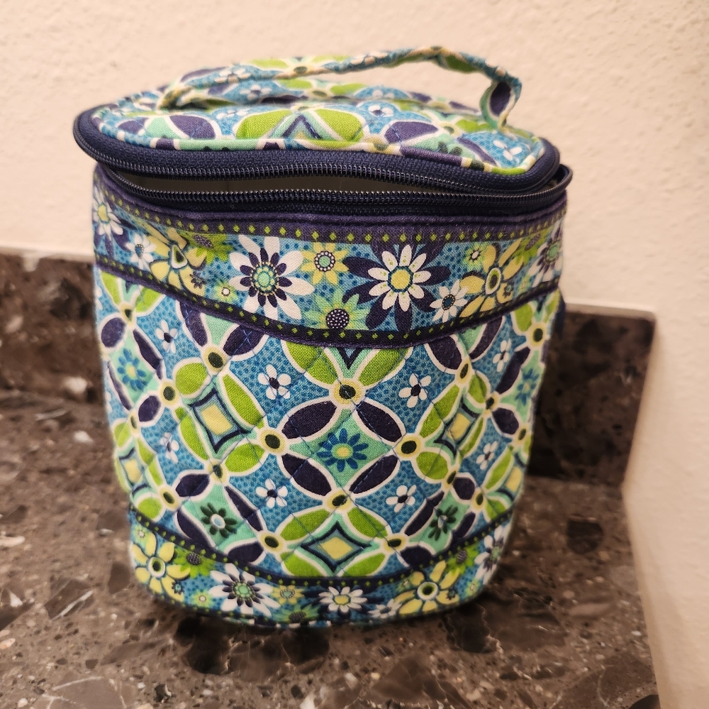 Vera Bradley Daisy Cool Keeper Lunch Carrier Tote.